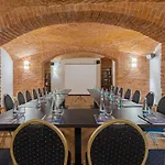 Concorde Old Hotel
