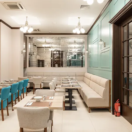 Concorde Old Hotel 4*