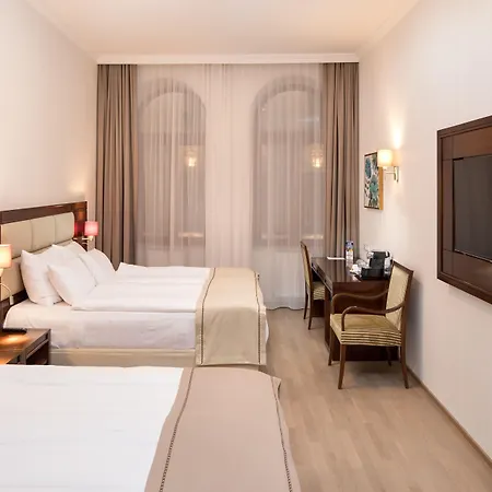 康恩得老布加勒斯特酒店 4*