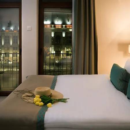 Hotel Concorde Old 4*