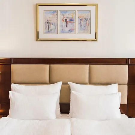 Concorde Old Hotel 4*