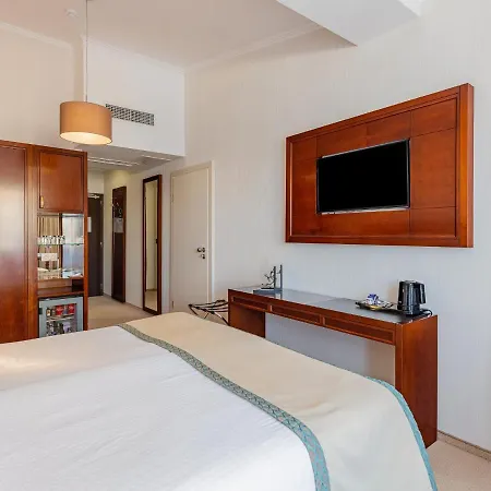 Concorde Old Hotel 4*